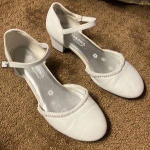 Sonoma Dress shoes size 3 white pearl formal shoes: communion,graduation…